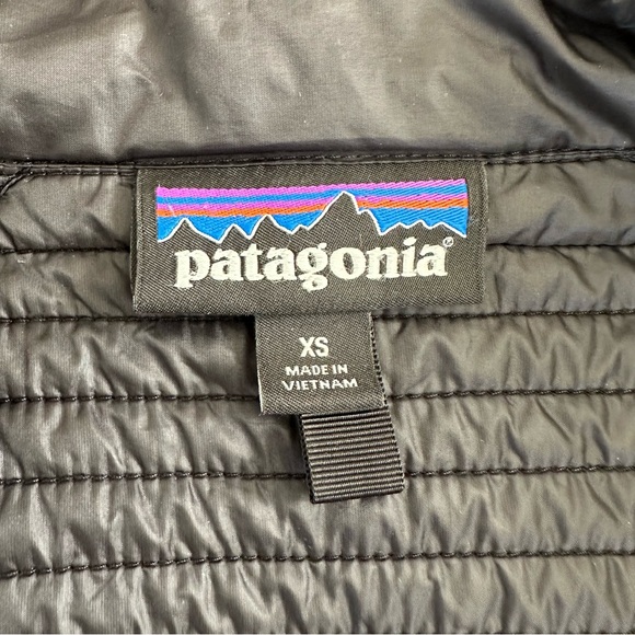 Patagonia Jacket - Flaw - Picture 10 of 12